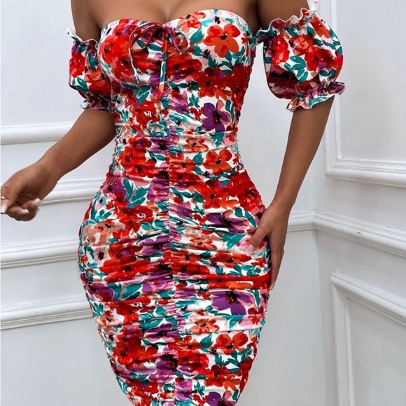 Floral dress - Picture 2 of 4